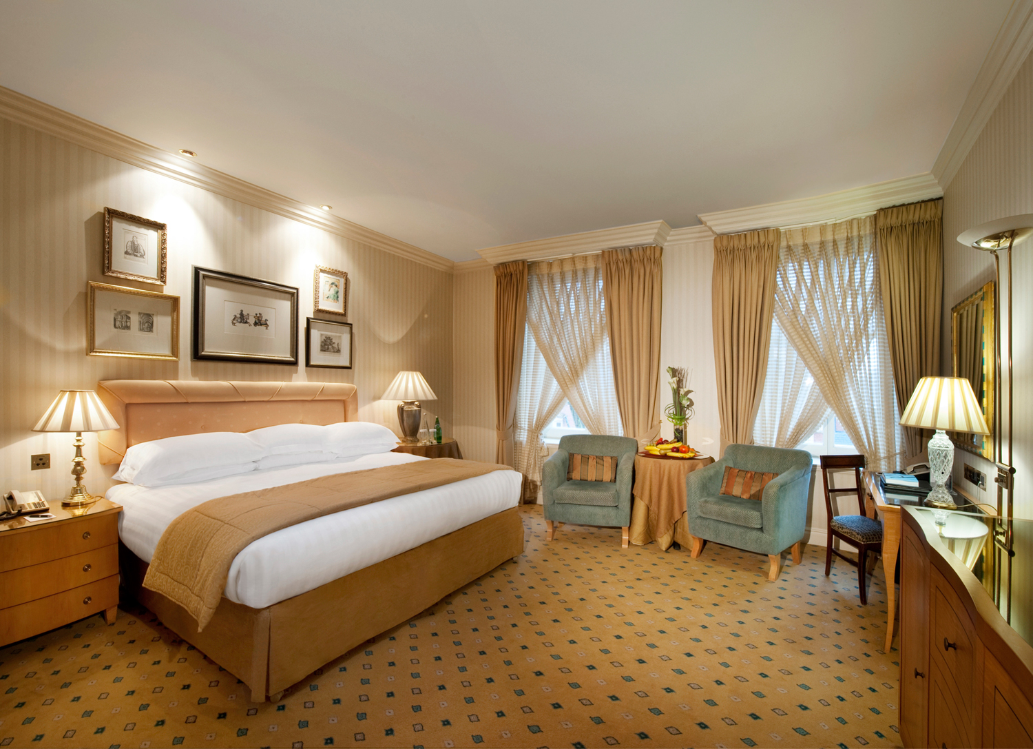 Deluxe-Room